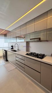 Apartamento de 117m² com 3 suítes no Edifício Porto Farol, na Ponta do Farol