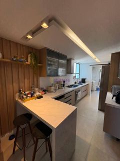 Apartamento de 147m² com 3 quartos (2 suítes) + DCE no Calhau