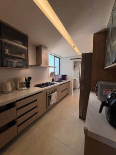 Apartamento de 147m² com 3 quartos (2 suítes) + DCE no Calhau