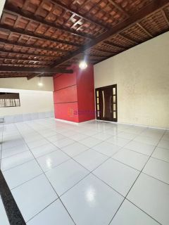 Casa de 100m² com 3 quartos (1 suíte) no Condomínio Zeus