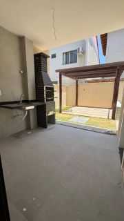 Casa duplex nova no Lençóis Paradise de 128m² com 4 quartos (3 suítes) + espaço gourmet