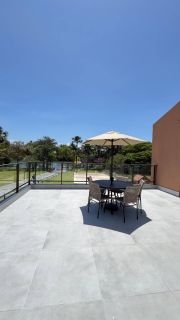 Casa duplex nova no Lençóis Paradise de 128m² com 4 quartos (3 suítes) + espaço gourmet