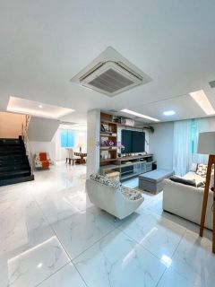 Casa no Condomínio Ravenna de 200m² com 4 suítes no Quintas do Calhau