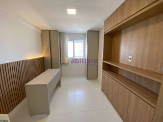 Apartamento SEMI-MOBILIADO de 72m² com 2 quartos (1 suíte) na Península da Ponta D'areia