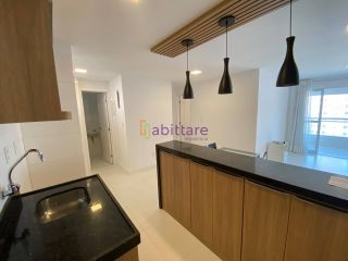 Apartamento SEMI-MOBILIADO de 72m² com 2 quartos (1 suíte) na Península da Ponta D'areia