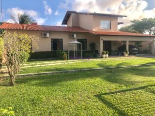 Casa duplex com 6 quartos (2 suítes) + DCE e espaço gourmet com piscina no Chácara Brasil