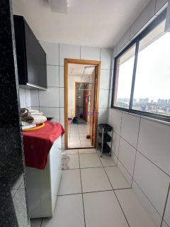Apartamento de 110m² no Maison Renoir com 3 quartos (1 suíte) na Ponta do Farol