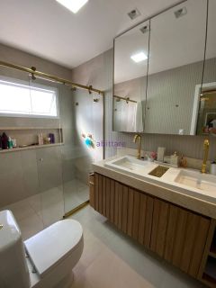 Casa de 250m² em condomínio no Quintas do Calhau com 3 suítes + espaço gourmet