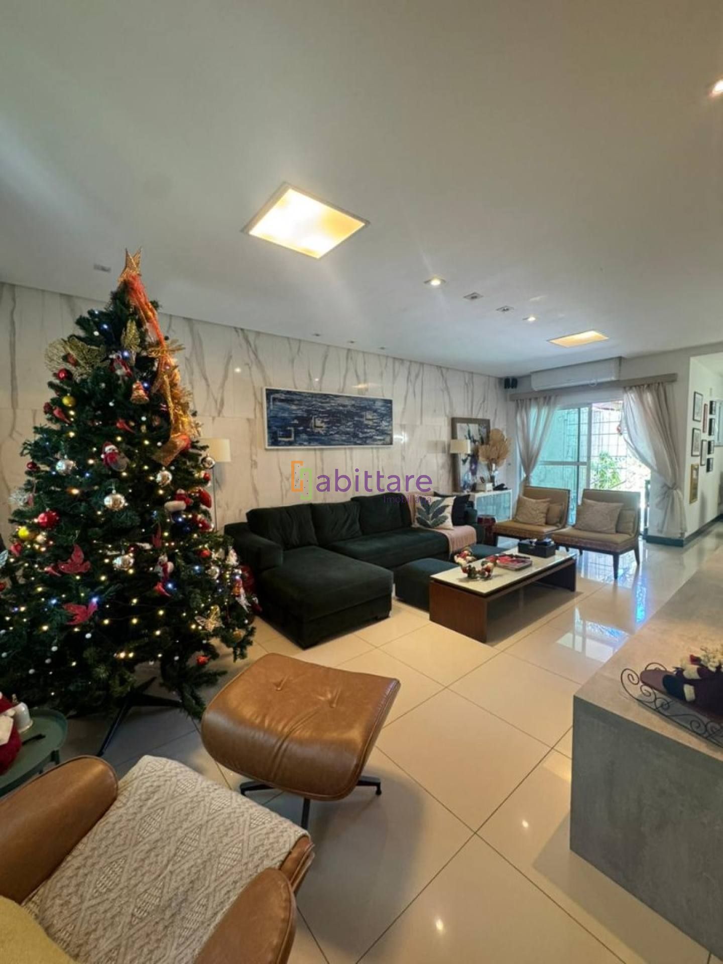 Casa duplex de condomínio com 3 suítes + DCE no Condomínio Vila Romana no Olho D'água