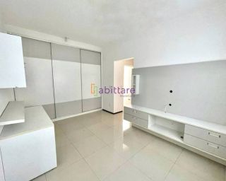 Alugo: Casa no Condomínio Interlagos - 04 Suítes