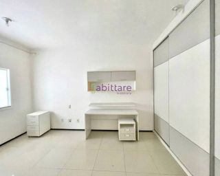 Alugo: Casa no Condomínio Interlagos - 04 Suítes