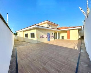 Alugo: Casa no Condomínio Interlagos - 04 Suítes