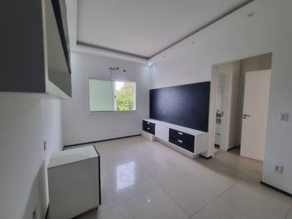 Alugo: Casa no Condomínio Interlagos - 04 Suítes