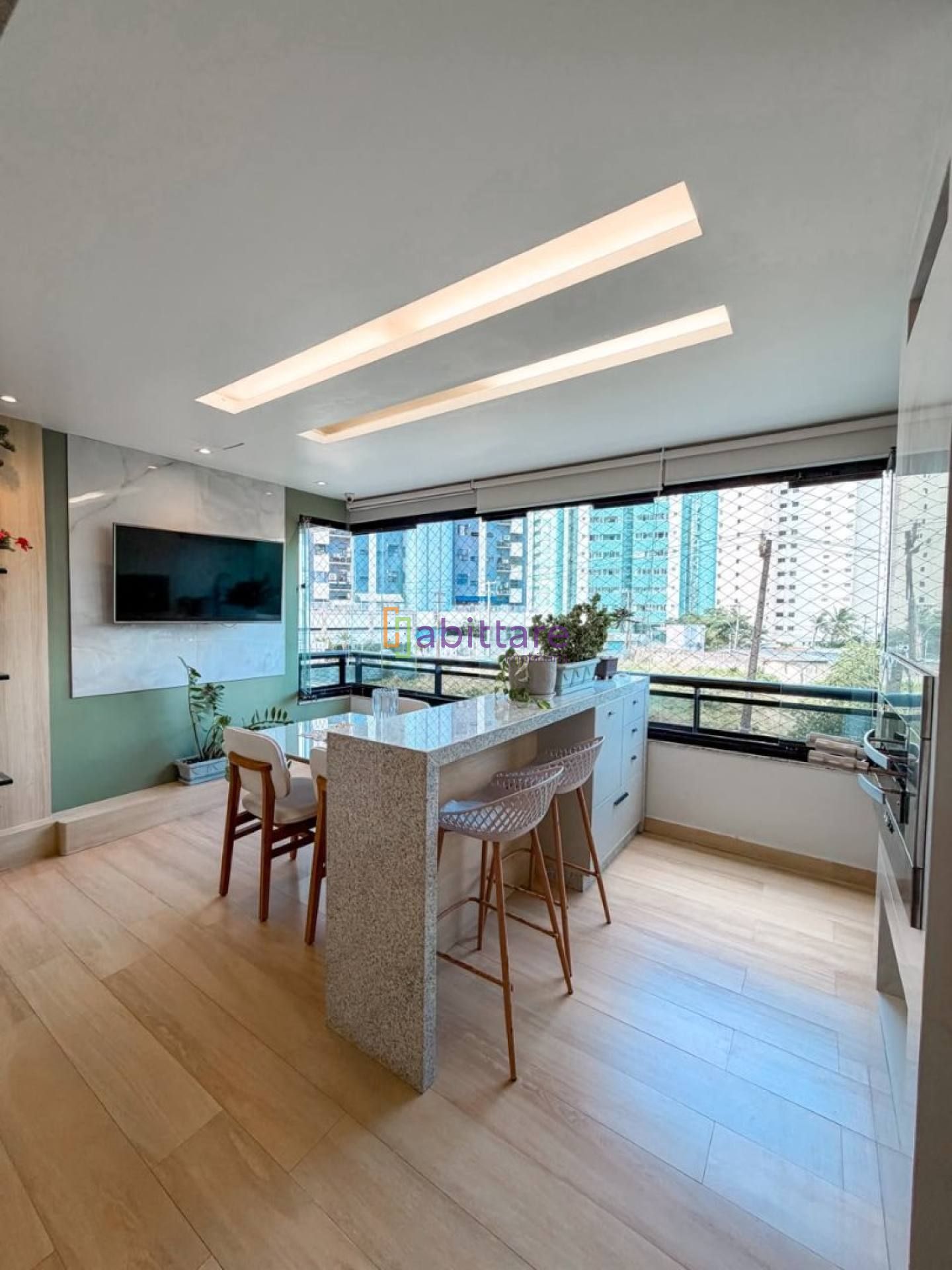Apartamento de 146m² no Edifício Porto Madero com 3 suítes na Ponta do Farol