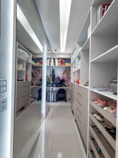 Apartamento de 146m² no Edifício Porto Madero com 3 suítes na Ponta do Farol