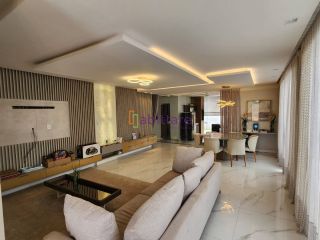 Casa de condomínio no Damha com 488m² com 4 suítes e espaço gourmet com piscina