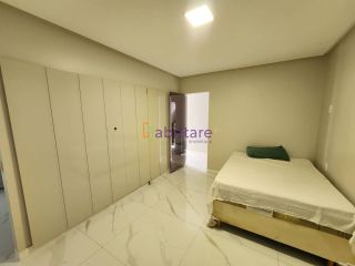 Casa de condomínio no Damha com 488m² com 4 suítes e espaço gourmet com piscina