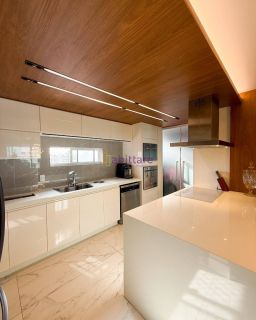 Apartamento no Monte Fuji de 125m² com 3 suítes na Ponta do Farol