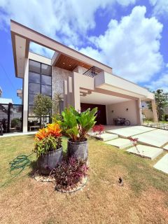 Casa duplex de 343m² com 4 suítes no Condomínio Damha Araçagy