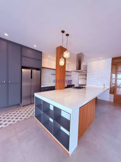 Casa duplex de 343m² com 4 suítes no Condomínio Damha Araçagy