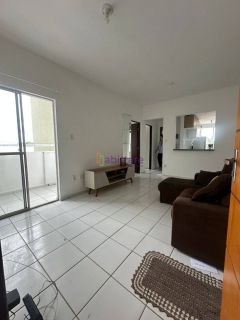 Alugo apartamento de 2 quartos (1 suíte) mobiliado no Condomínio Solar da Ilha