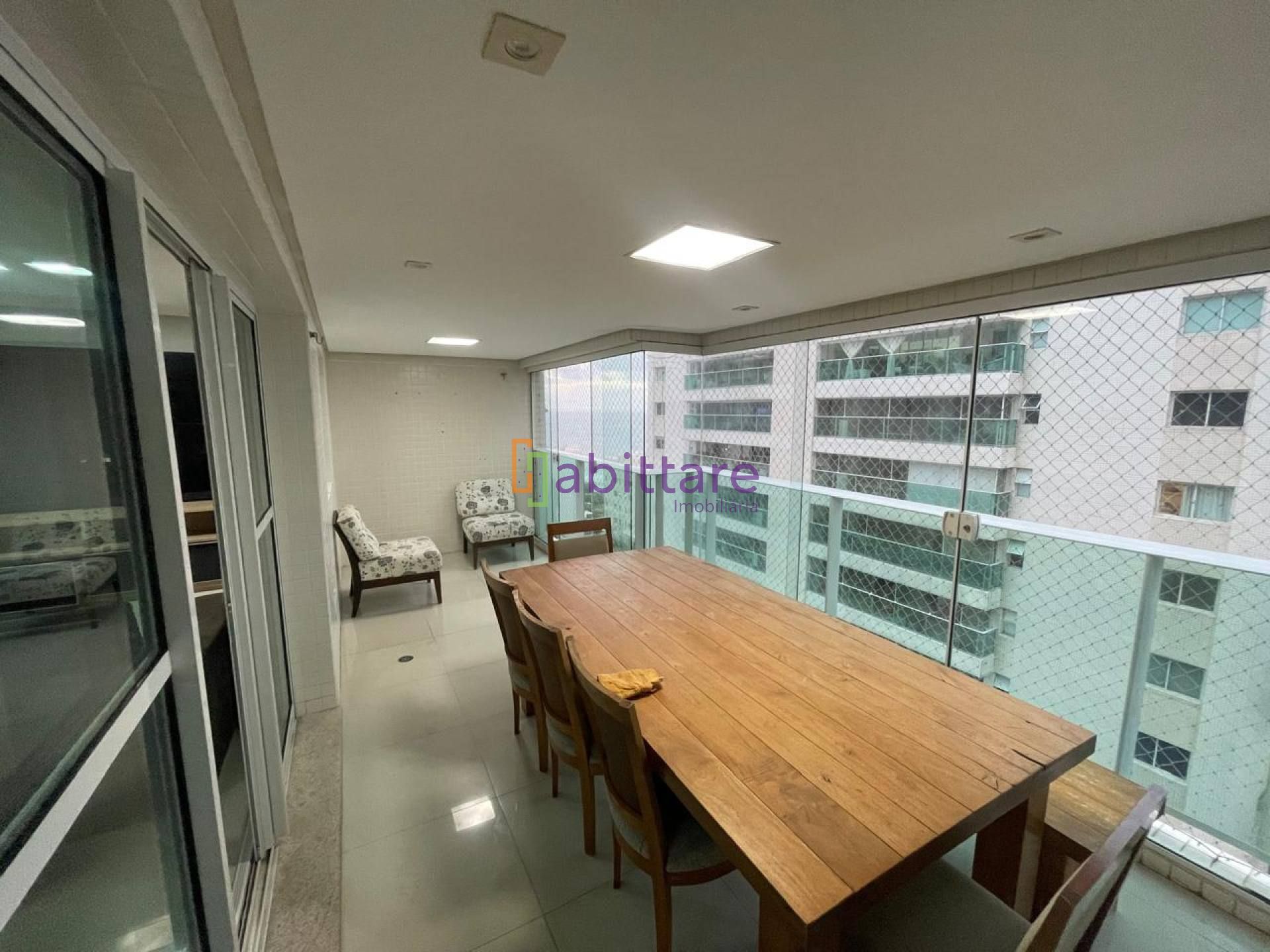 Apartamento de 142m²  com 3 suítes + DCE no Condomínio Farol da Ilha - Ponta D'areia