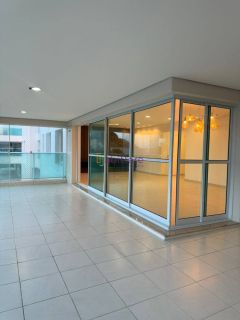 Apartamento de 239m² com 4 suítes + DCE no Condomínio Farol da Ilha - Ponta D'areia