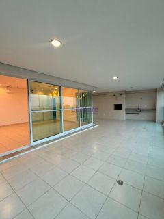 Apartamento de 239m² com 4 suítes + DCE no Condomínio Farol da Ilha - Ponta D'areia