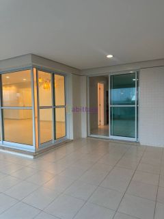 Apartamento de 239m² com 4 suítes + DCE no Condomínio Farol da Ilha - Ponta D'areia
