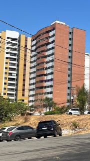 Apartamento de 94m² com 3 quartos (1 suíte) no Condomínio Porto Ravena