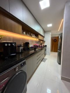 Apartamento de 94m² com 3 quartos (1 suíte) mobiliado no Condomínio Porto Ravena