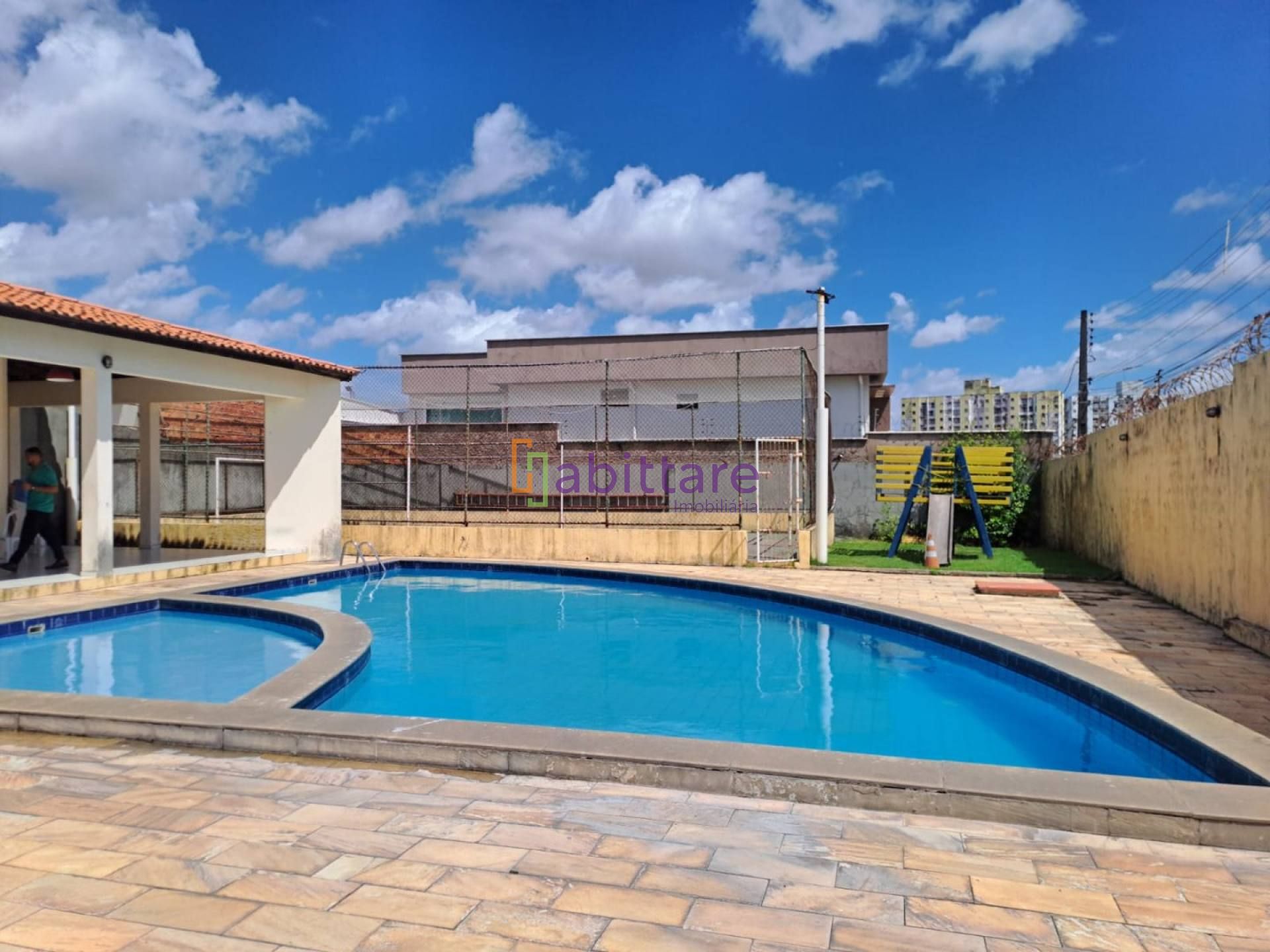 Apartamento no Condomínio Residencial Ville com 2 quartos (1 suíte) na Rua do Aririzal