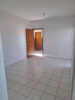 Apartamento no Condomínio Residencial Ville com 2 quartos (1 suíte) na Rua do Aririzal