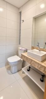 Alugo apartamento semi mobiliado com 3 suítes no Península Square - Vista Mar e lagoa