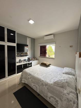 Casa de condomínio de 173m² com 4 quartos (3 suítes) no Condomínio Ilha de Capri