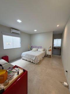 Casa residencial de 200m² com 3 suítes + espaço gourmet com piscina no Parque Athenas