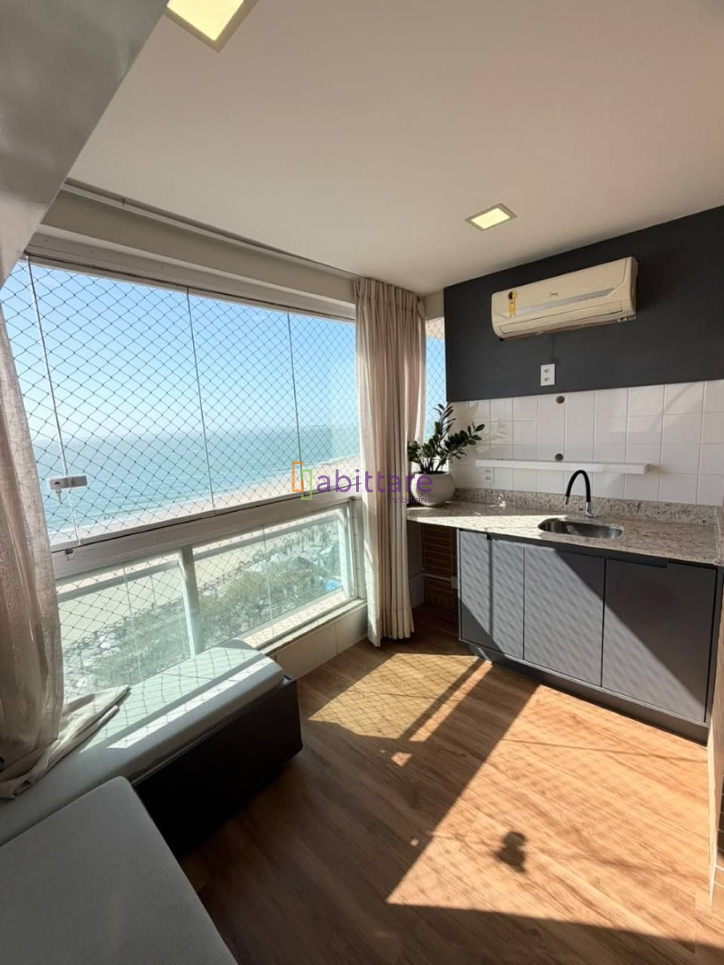 Alugo apartamento no Acqua Bella com 2 quartos (1 suíte) na Ponta D'areia