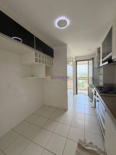 Alugo apartamento com 3 quartos (2 suítes) no Jardim de Lombardia