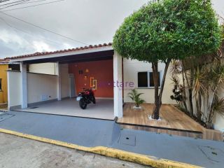 Casa de condomínio de 156m² com 3 quartos (1 suíte com closet) no Majestic Residence