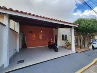 Casa de condomínio de 156m² com 3 quartos (1 suíte com closet) no Majestic Residence