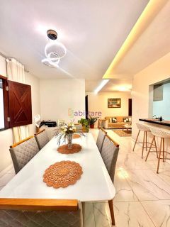 Casa de 230m² com 4 quartos (1 suíte master) no Parque Athenas