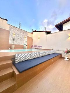 Casa de 230m² com 4 quartos (1 suíte master) no Parque Athenas