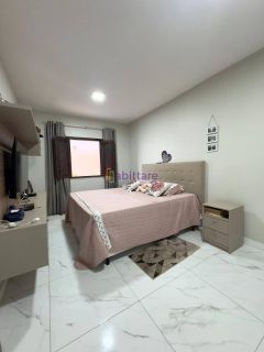 Casa de 230m² com 4 quartos (1 suíte master) no Parque Athenas