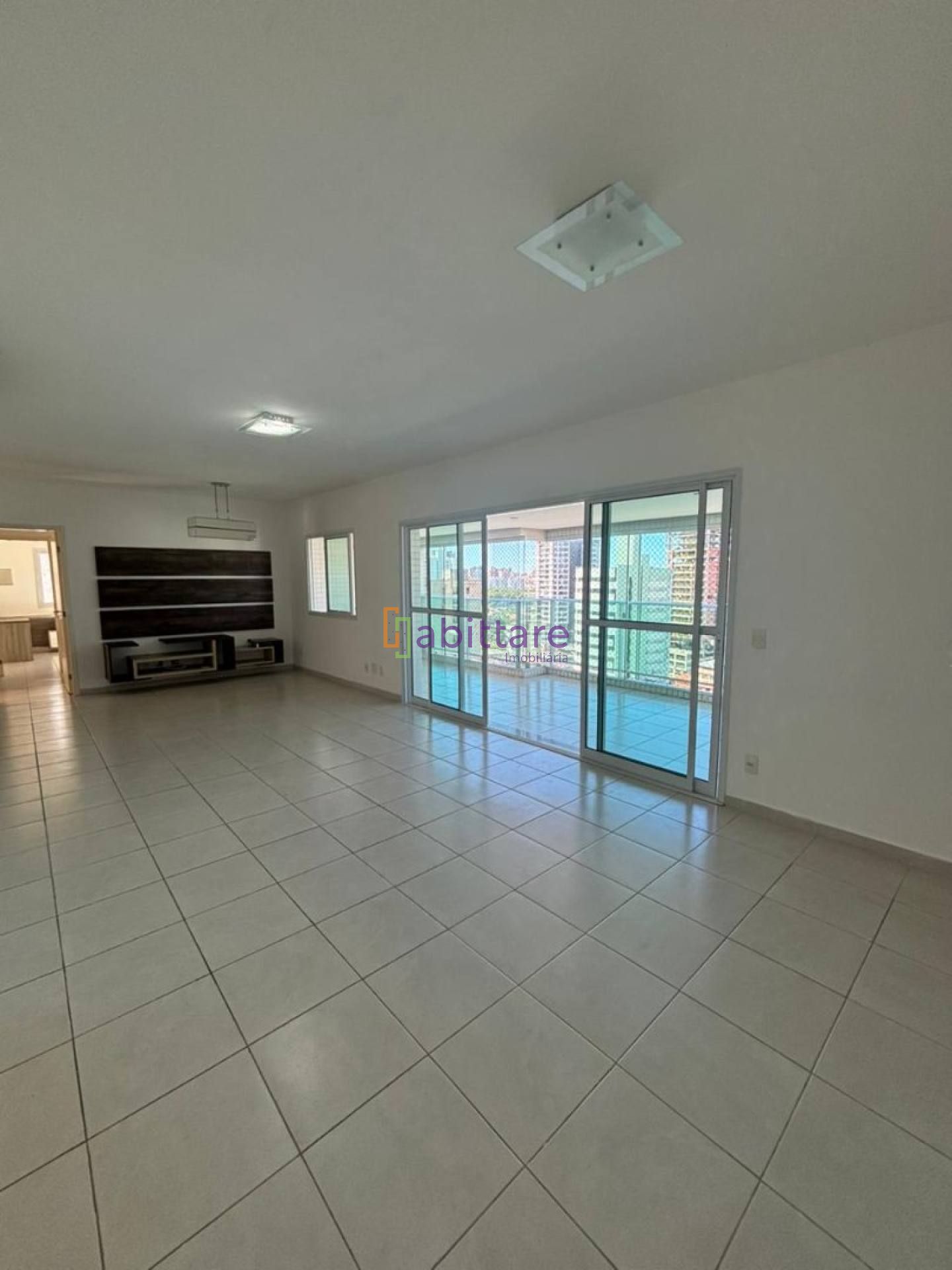 Alugo Farol da Ilha  de 142m² - 3 suítes - Ponta D'areia