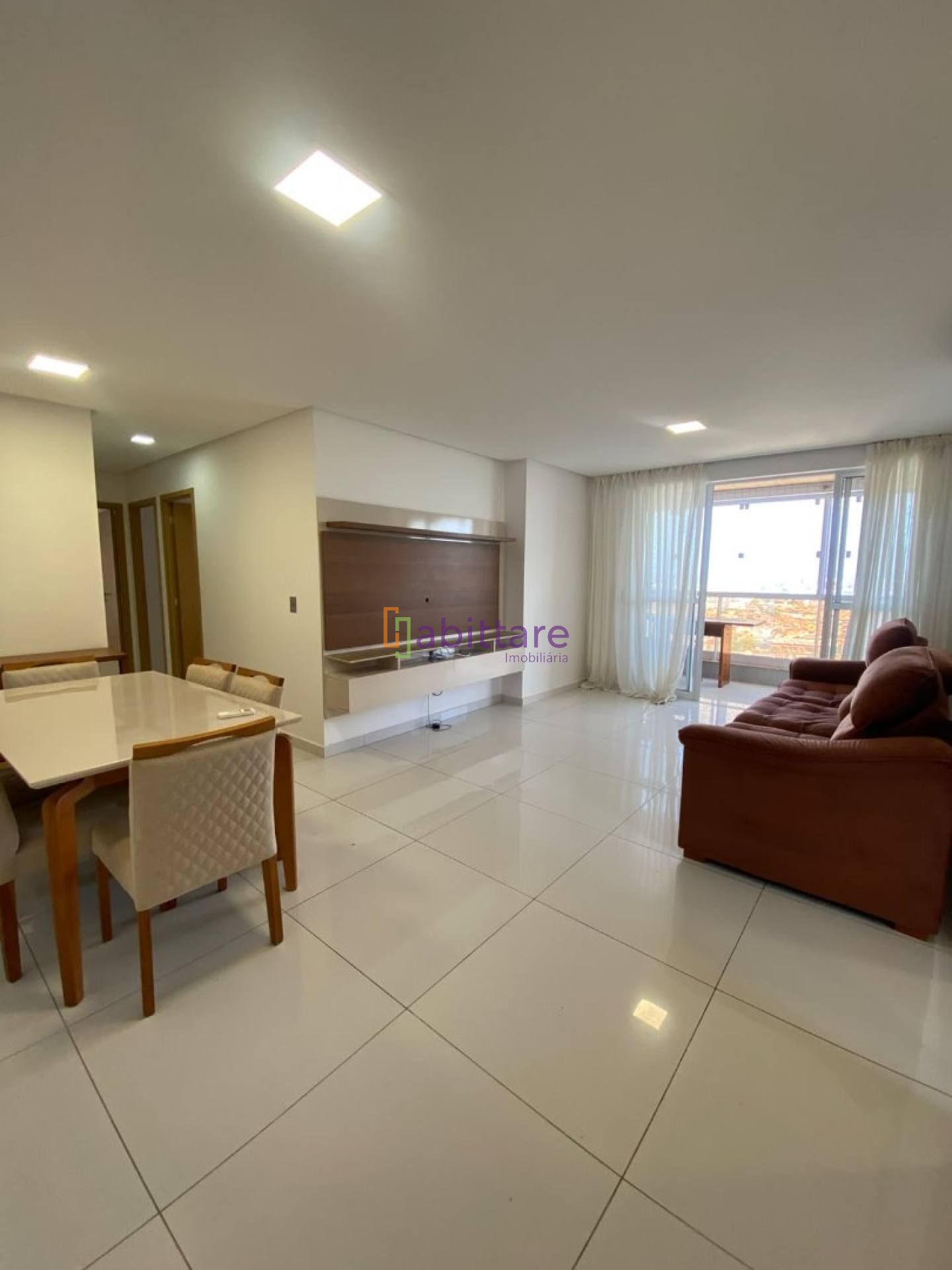 Apartamento de 132m² com 3 suítes (2 com varanda) na Península da Ponta D'areia