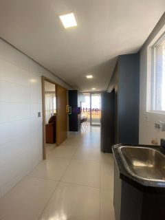 Apartamento de 132m² com 3 suítes (2 com varanda) na Península da Ponta D'areia