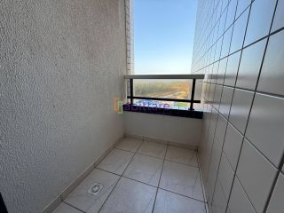Apartamento de 3 quartos (1 suíte e 2 semi suítes) no Edifício Toulon