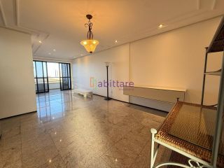 Apartamento de 3 quartos (1 suíte e 2 semi suítes) no Edifício Toulon