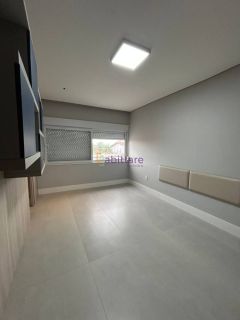 Mansão de 800m² com 7 suítes + espaço gourmet com churrasqueira e piscina com hidromassagem no Calhau