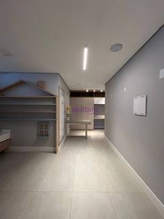 Mansão de 800m² com 7 suítes + espaço gourmet com churrasqueira e piscina com hidromassagem no Calhau